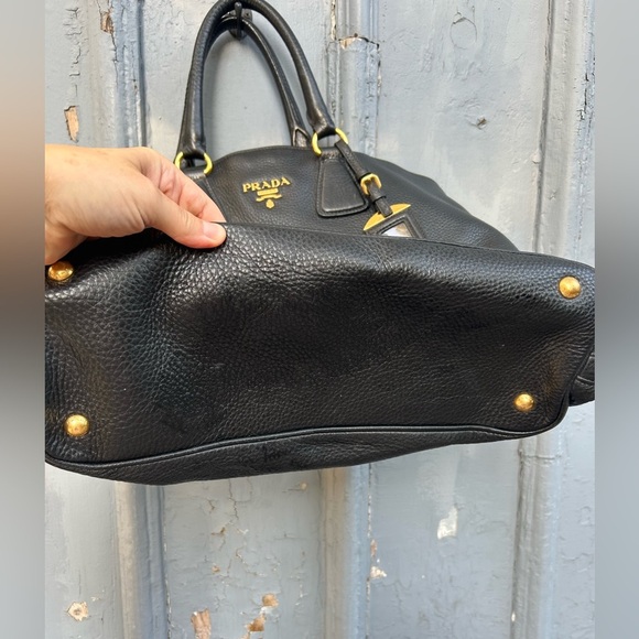 Prada Vitello Daino Zippy Shopping Bag Nero, 17.5” x 13.5” x 6” - Picture 2 of 16